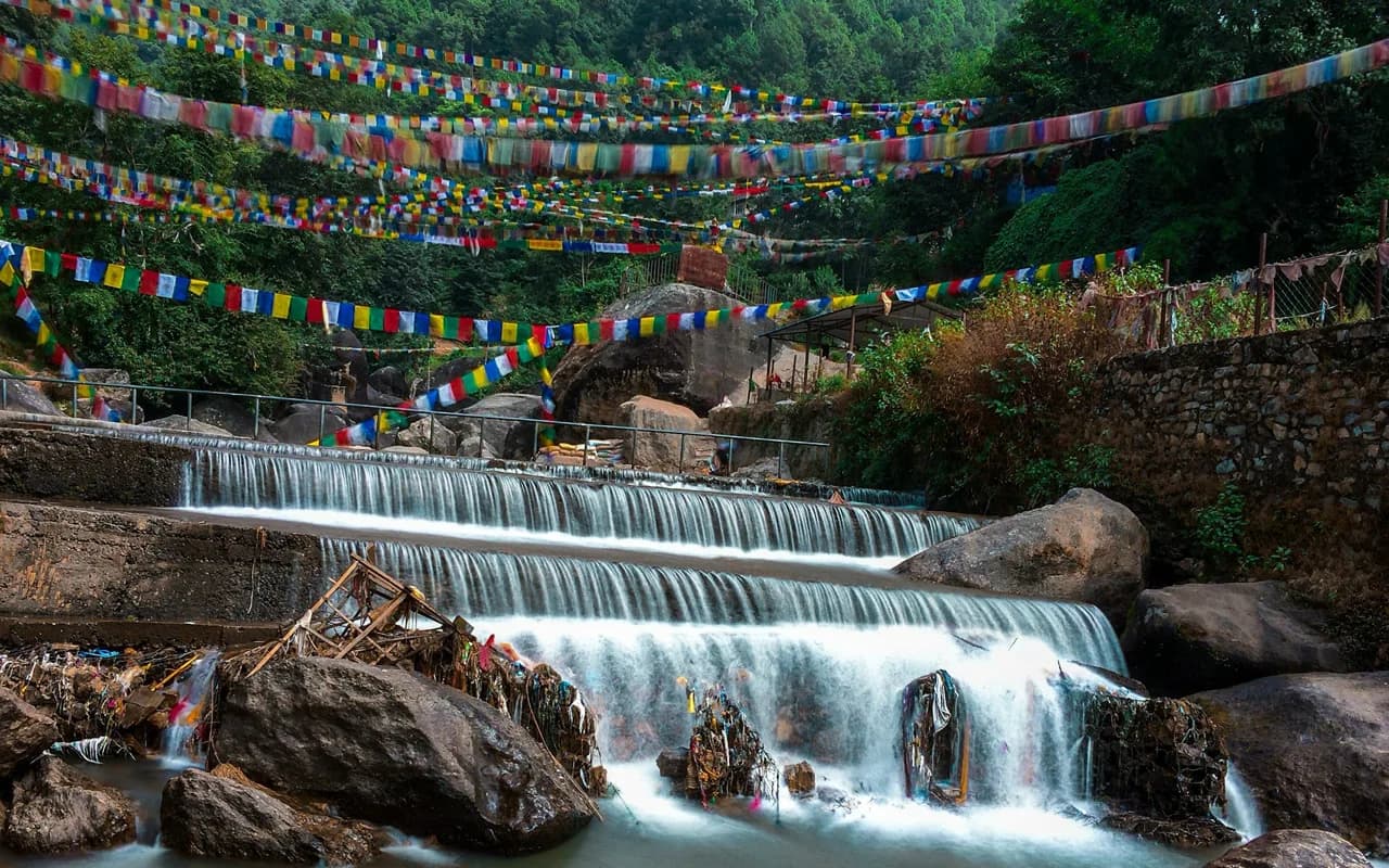 Chisapani Helambu Trek